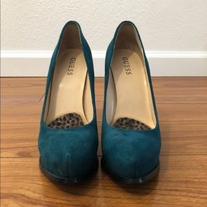 Guess teal heels
